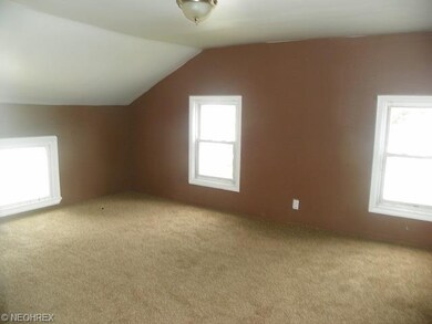 bedroom up new carpet and paint