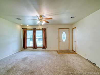 604 E 8th, Weleetka, OK 74880 - photo 7