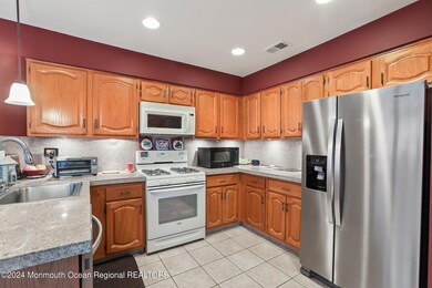 5B Chadwick Ln, Monroe Township, NJ 08831 - photo 6