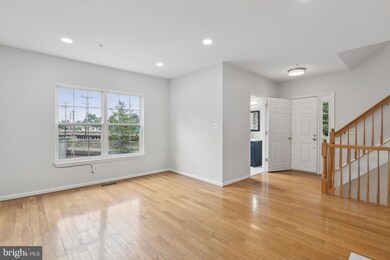 1800 Lansdowne Way, Silver Spring, MD 20910 - photo 3