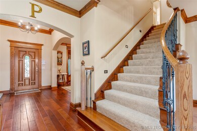 Entry / foyer