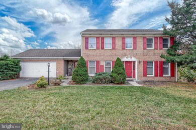 2299 N Point Dr, York, PA 17406 - photo 2