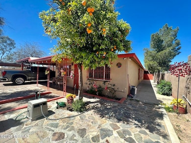 425 E 35th St, Tucson, AZ 85713 - photo 2