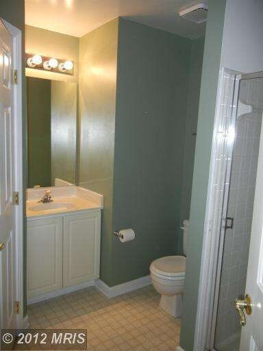 11006 Koman Cir unit 187, Manassas, VA 20109 - photo 4