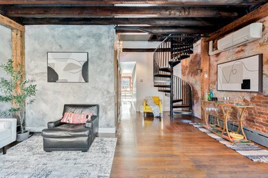 463 W 47th St unit 4, New York, NY 10036 - photo 4