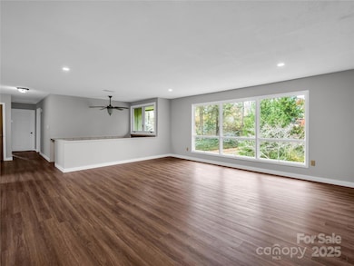 35 Fieldcrest Cir, Asheville, NC 28806 - photo 7