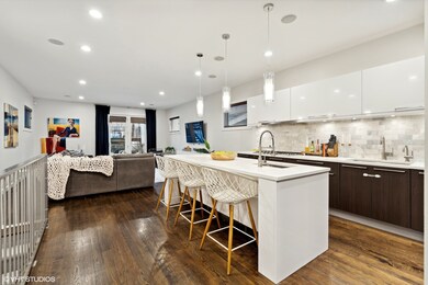 937 N Honore St unit 1, Chicago, IL 60622 - photo 6