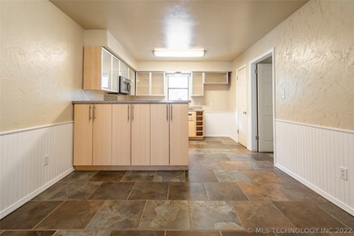 3010 3rd Ave NE, Ardmore, OK 73401 - photo 4