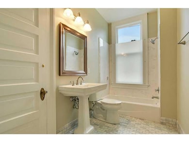 Bath. This units has 2 full baths, 1 half bath.