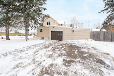 351 Quincy St, Oconto Falls, WI 54154 - photo 2