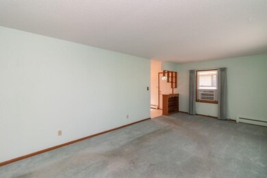 3201 Hull Ave, Des Moines, IA 50317 - photo 3
