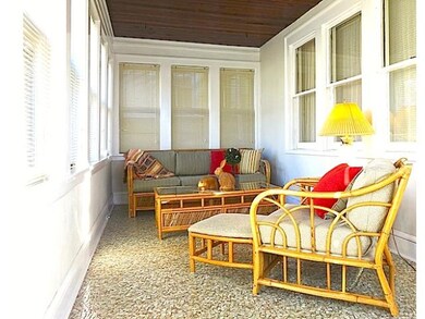 Very spacious 3 season entry porch!
