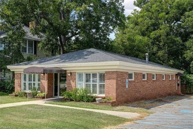 406 Piedmont St, Reidsville, NC 27320 - photo 2