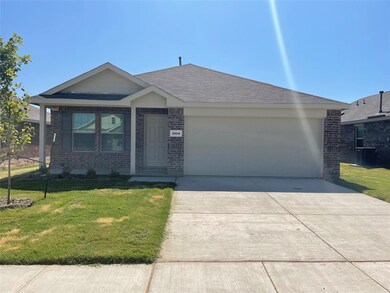 2604 Spring Time Dr, Ennis, TX 75119 - photo 2