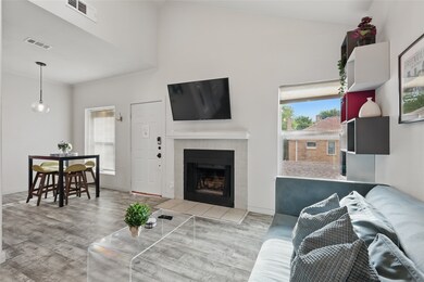 5963 Ross Ave unit 202, Dallas, TX 75206 - photo 3