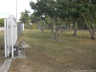 15740 SW 240th St, Homestead, FL 33031 - photo 4