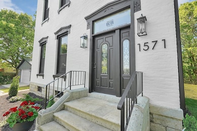 1571 Dyer Rd, Grove City, OH 43123 - photo 2