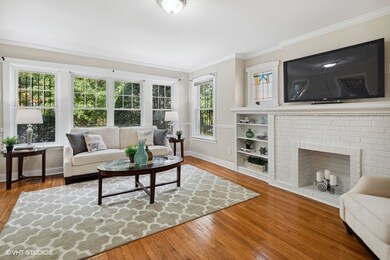 6249 N Fairfield Ave, Chicago, IL 60659 - photo 3