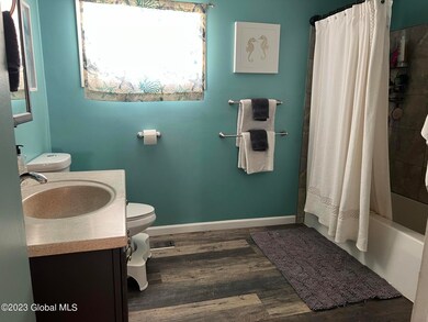 5 Big Cross St, Glens Falls, NY 12801 - photo 4