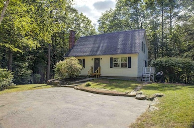 34 Baldwin Ave, New Hampton, NH 03256 - photo 2