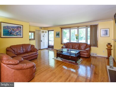 145 Brookmead Rd, Wayne, PA 19087 - photo 3