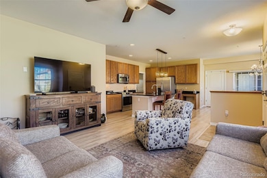 11963 W Long Cir unit 101, Littleton, CO 80127 - photo 6