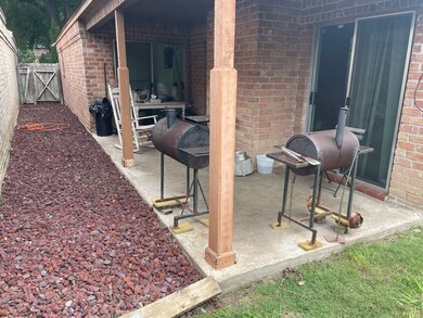 12903 Avenida Vaquero St, Houston, TX 77077 - photo 4