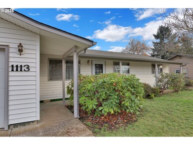 1113 Candlelight Dr, Eugene, OR 97402 - photo 4