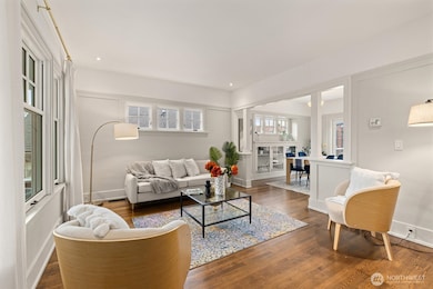 2912 3rd Ave N, Seattle, WA 98109 - photo 6