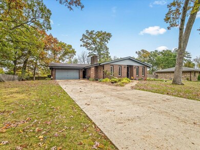 7604 Larwinn Dr, Rockford, IL 61107 - photo 2