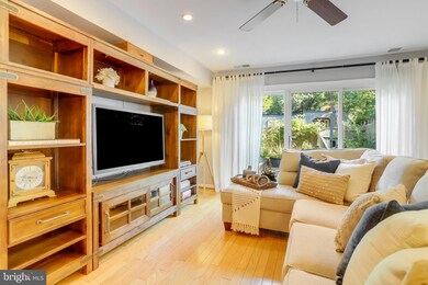 8230 Carrleigh Pkwy unit 84, Springfield, VA 22152 - photo 2