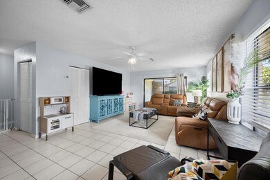 197 SE 1st Cir unit 15B, Boynton Beach, FL 33435 - photo 5