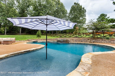 Pool - Beach Entry
