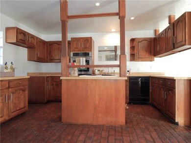 20135 Stream Hollow Ln, Tecumseh, OK 74873 - photo 5