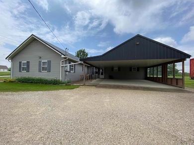 10827 Us Highway 231, Loogootee, IN 47553 - photo 7