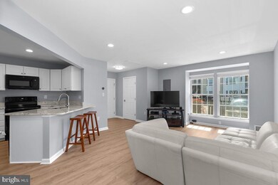 8302 Bluebird Way unit 7, Lorton, VA 22079 - photo 4