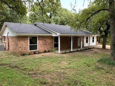 1605 W Bill b Rd, Azle, TX 76020 - photo 3