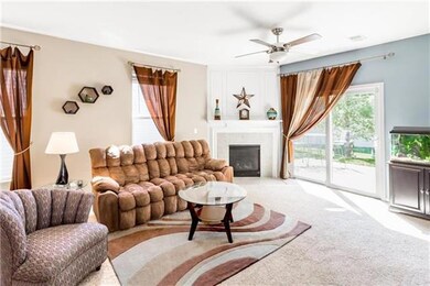 9022 Meadow View Dr, Shawnee, KS 66227 - photo 7