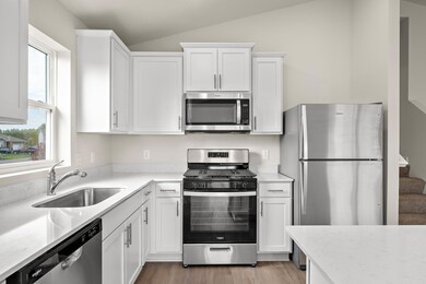 614 Redwood Loop N, Cambridge, MN 55008 - photo 7