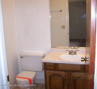 888 clark bath 2