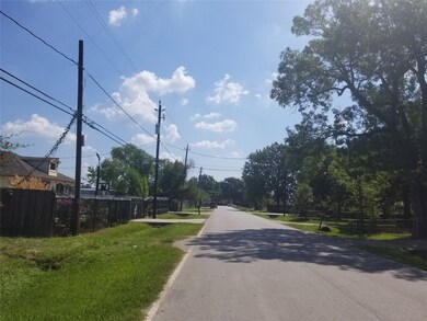 2625 Trenton Rd, Houston, TX 77093 - photo 4