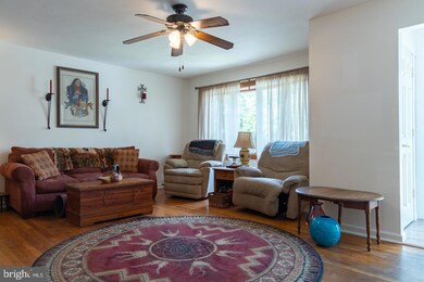 126 Gilman Place, Hightstown, NJ 08520 - photo 3