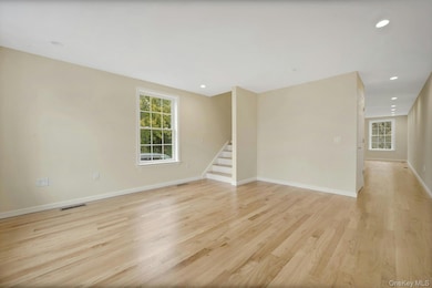 207 Grand St, Mamaroneck, NY 10543 - photo 4