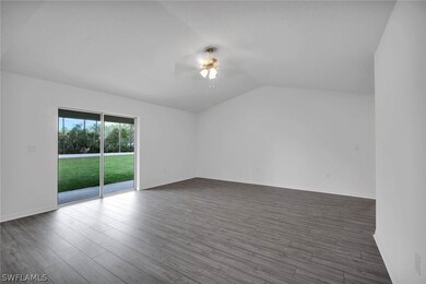186 Yager Cir, Fort Myers, FL 33913 - photo 4