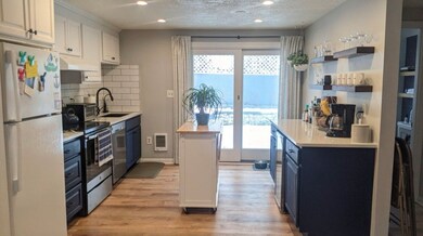 123A Falcon St unit 1, Boston, MA 02128 - photo 4