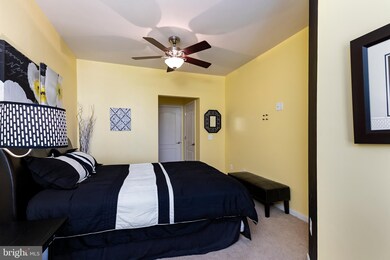 8611 Wintergreen Ct unit 207, Odenton, MD 21113 - photo 6