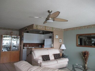 334 Camden N, West Palm Beach, FL 33417 - photo 2