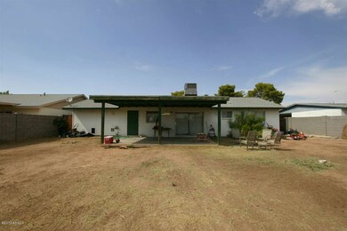08-14-12 - 613 E Harmony -3382
