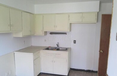 5788 Arborwood Dr unit A-D, Columbus, OH 43229 - photo 2