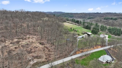 700 Sugar Run Rd, Eighty Four, PA 15330 - photo 4